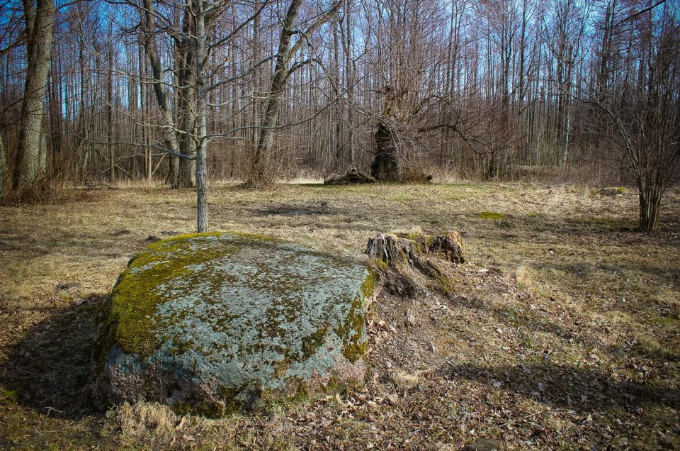 Ezerskolas Upurakmens un Upurliepa