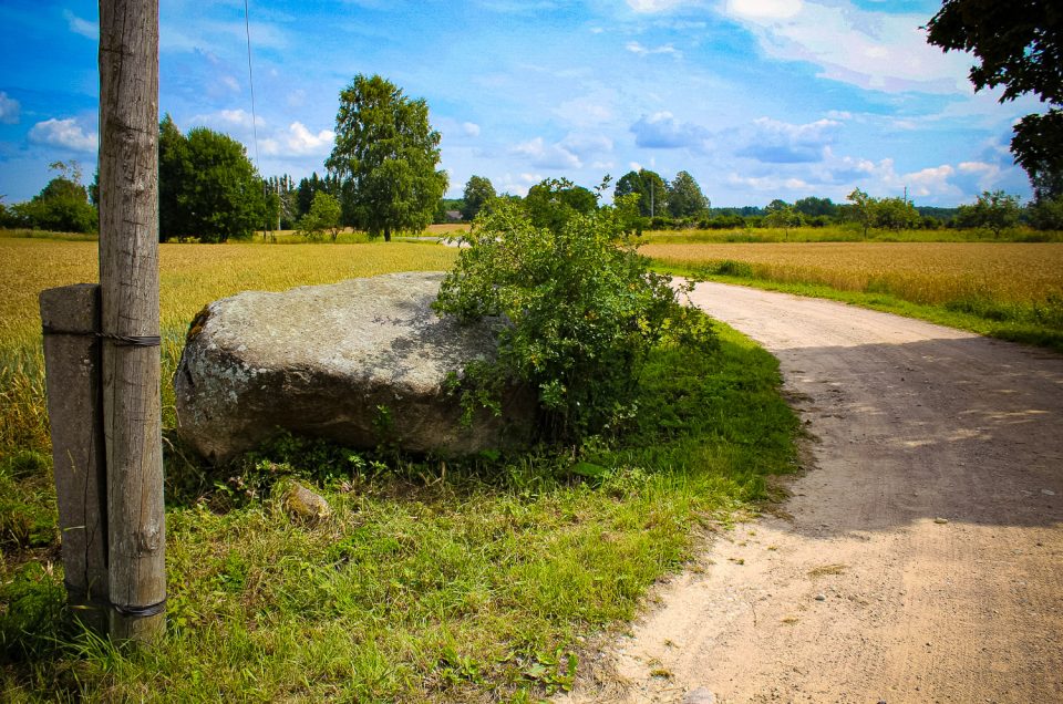 Ventkalnu bedrīšakmens