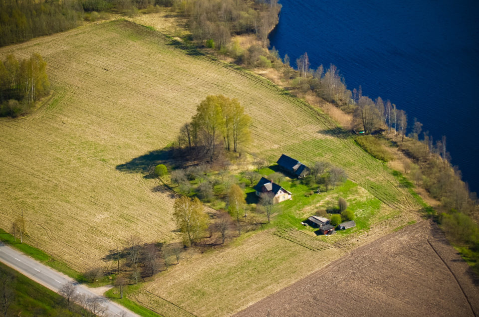 Ezerkalnu Velna klēpis